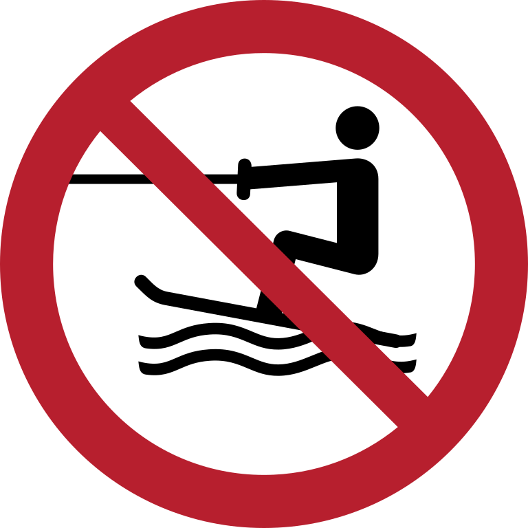 P058 Буксировка на воде запрещена/No towed water activity