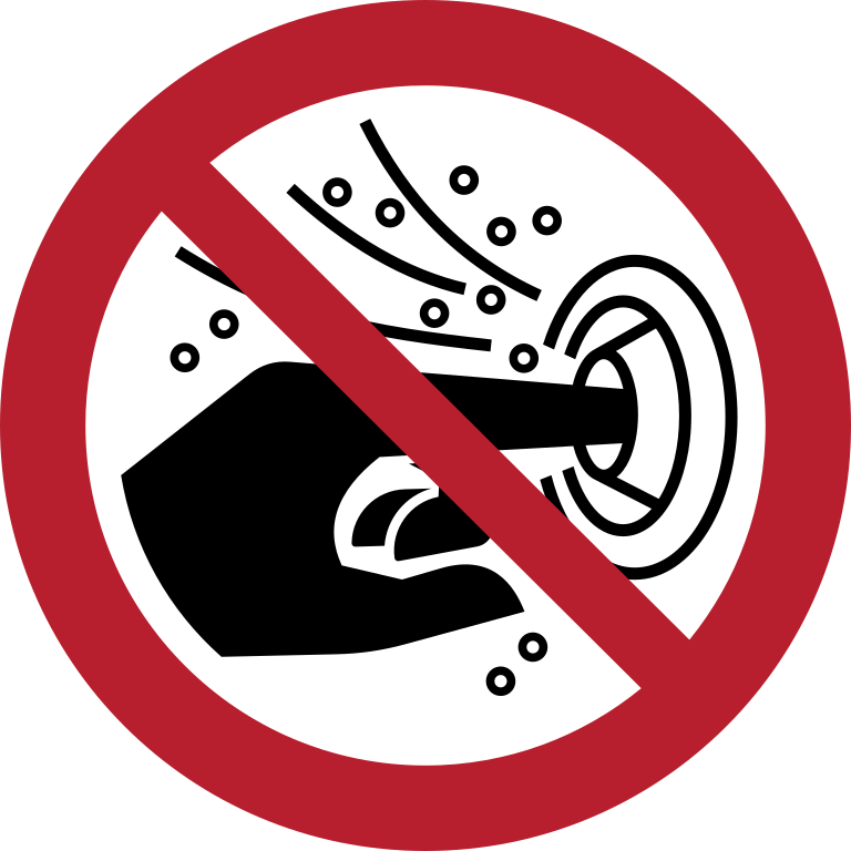 P070 Не допускается контакт пальцев с соплом гидромассажа во избежание травм и нарушения безопасной эксплуатации оборудования/Do not put finger into the nozzle of a hydromassage