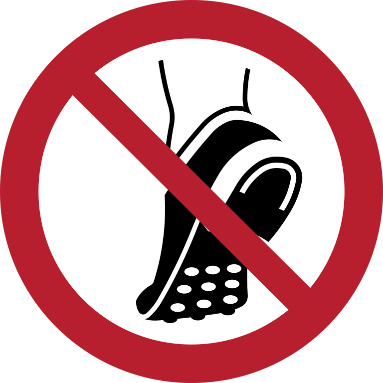 P035 Не носить металлическую шипованную обувь/Do not wear metalstudded footwear