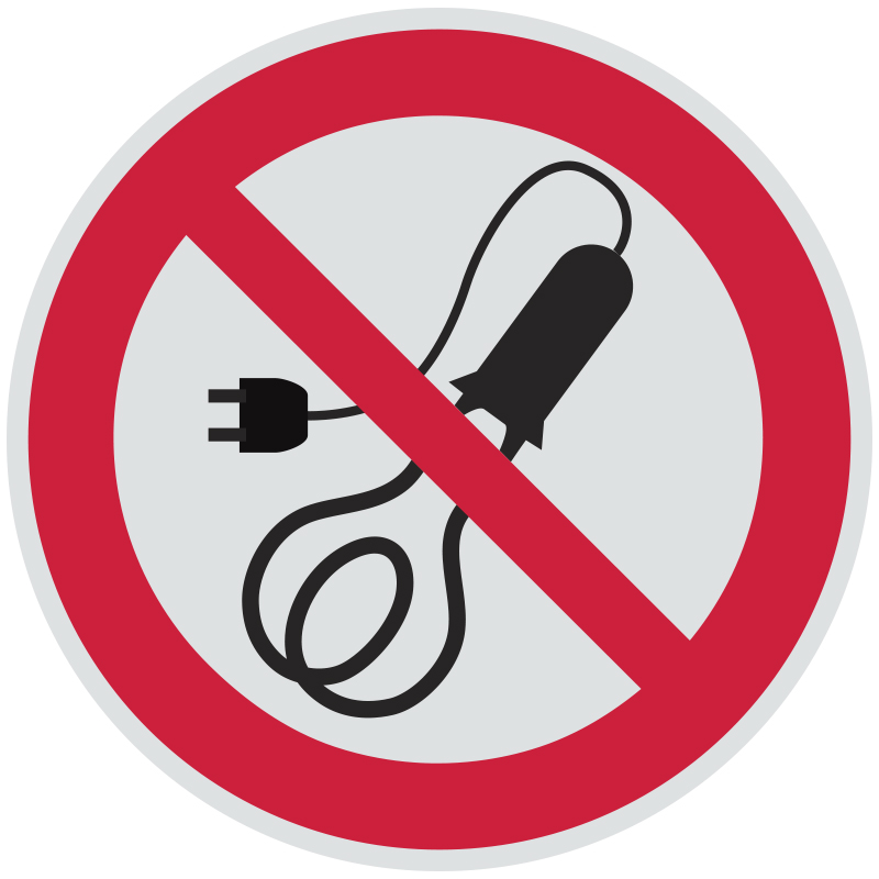 Знак P21-1 Запрещается пользоваться электронагревательными приборами •ГОСТ 12.4.026-2015• (Световозвращающий Пленка 200 х 200)